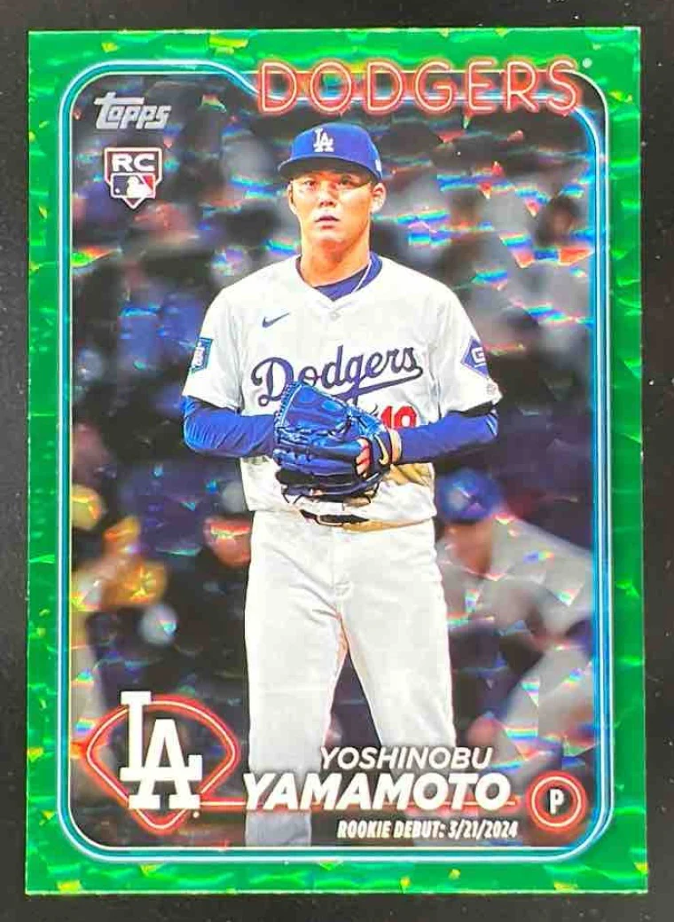 2024 Topps Update Green Crackle Foilboard #US149 Yoshinobu Yamamoto RC /499