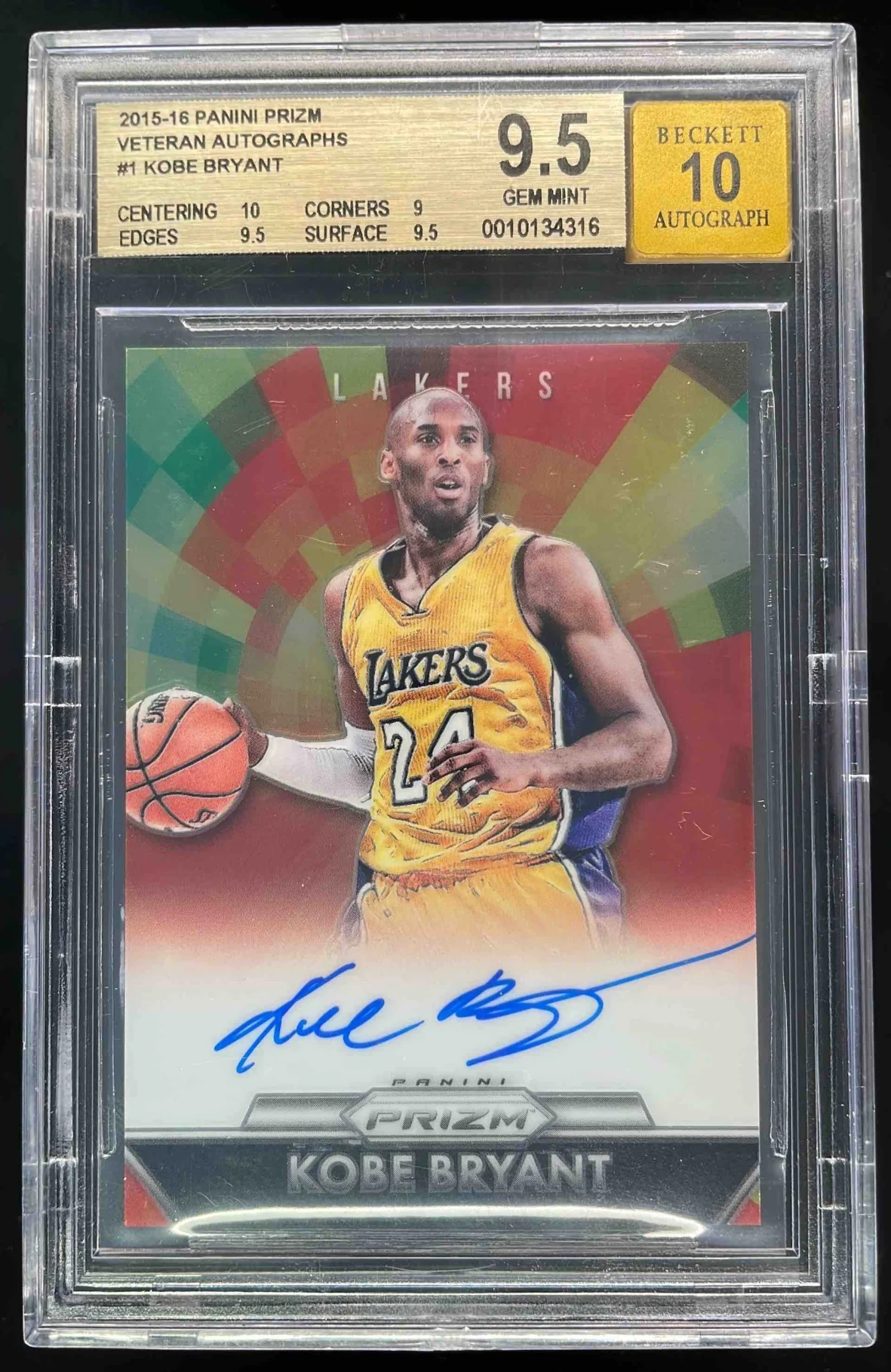 2015-16 Panini Prizm Veteran Signatures #VS-KB Kobe Bryant Auto /150 BGS 9.5