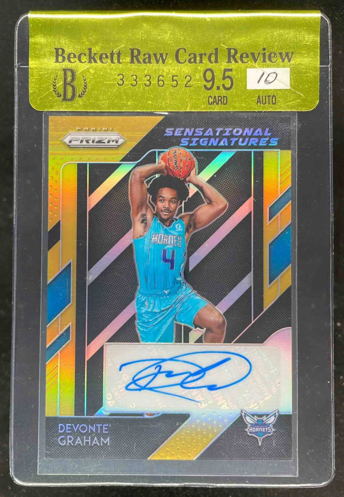 2018 Panini Prizm Sensational Gold Devonte' Graham Auto /10 Beckett Review 9.5