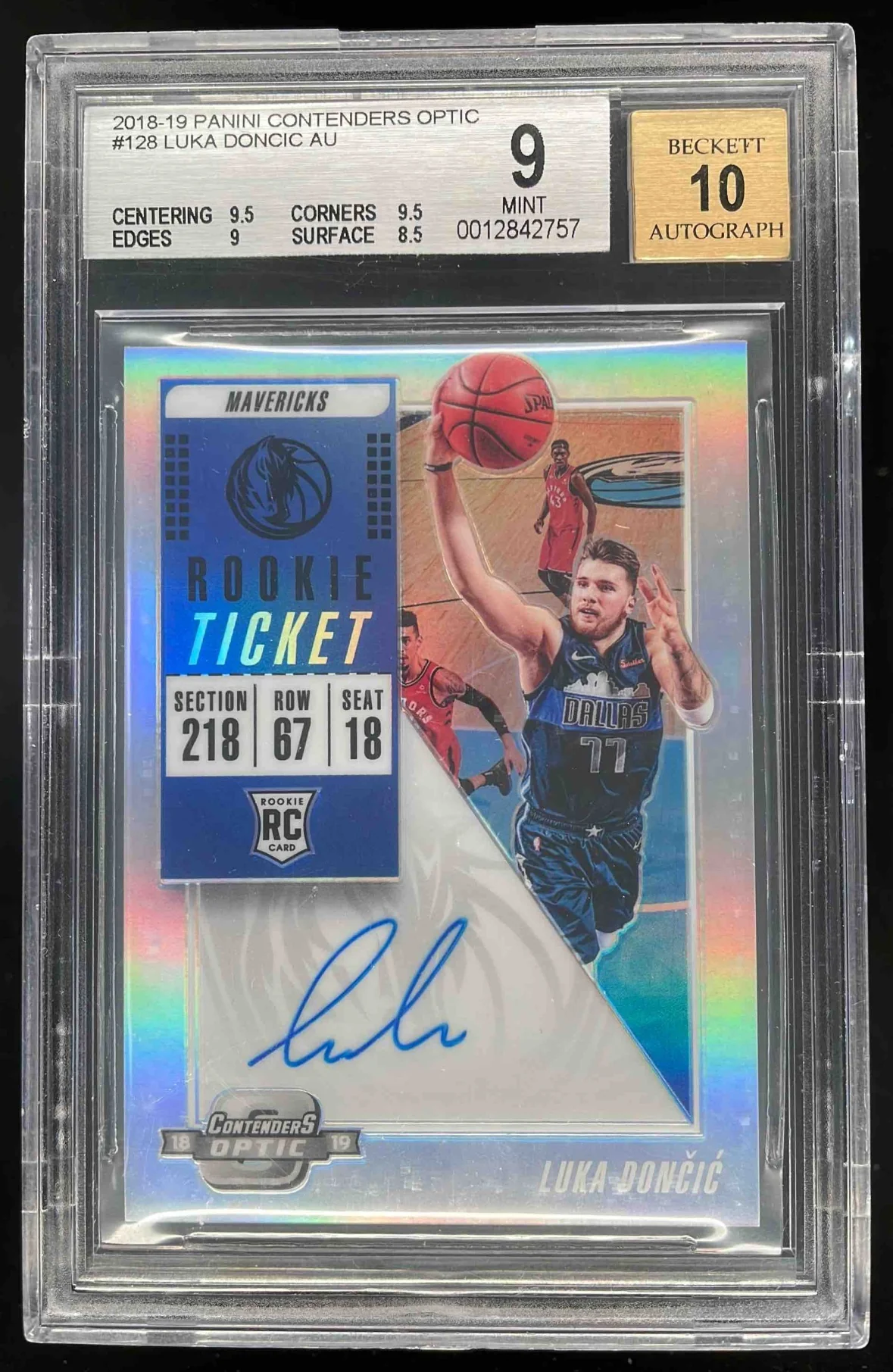 2018-19 Panini Contenders Optic #128 Luka Doncic RC Auto BGS 9