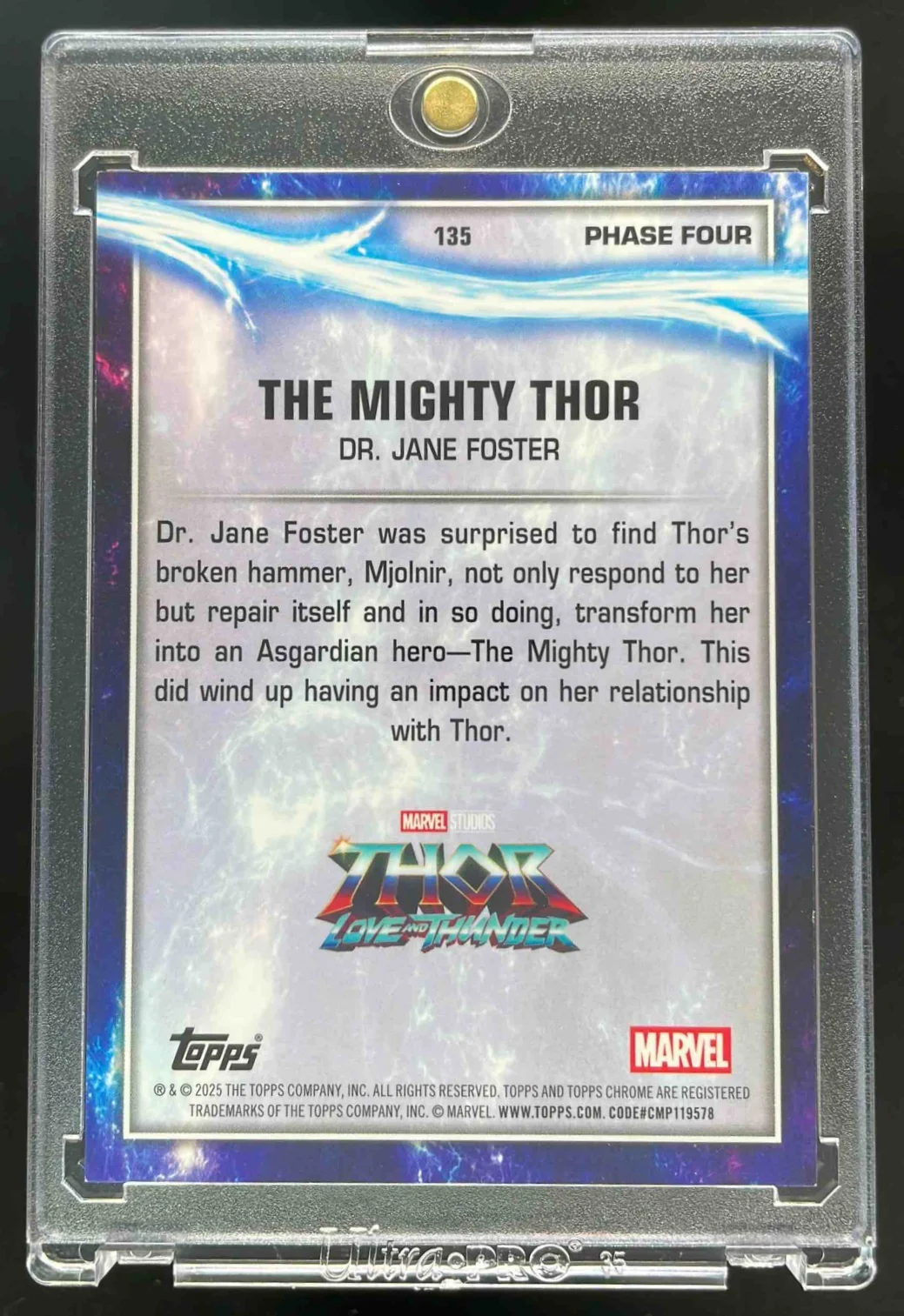 2025 Topps Chrome Marvel Studios Sapphire Red Refractor #135 The Mighty Thor /5 - Image 2