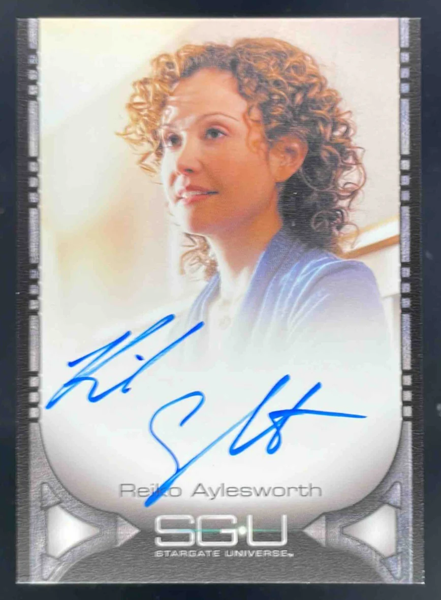 2010 Stargate Universe Autograph Reiko Aylesworth as Sharon Auto