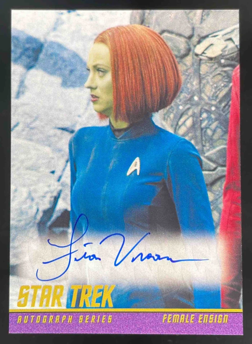 2017 Star Trek Autograph Series Fiona Vroom as Female Ensign Auto