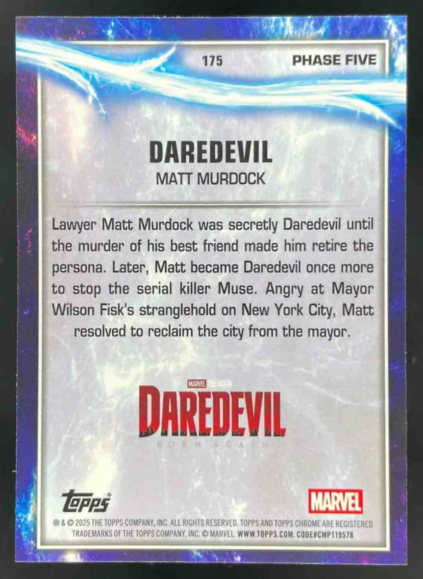 2025 Topps Chrome Marvel Studios Green Refractor #175 Daredevil /199 - Image 2