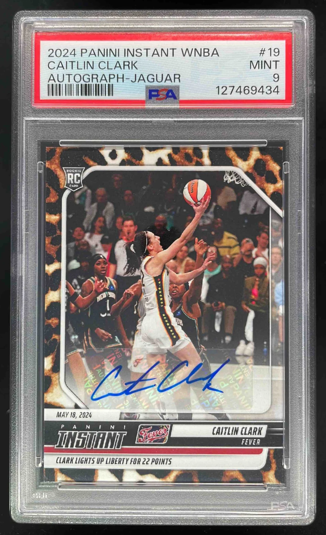 2024 Panini Instant WNBA Autograph Jaguar #19 Caitlin Clark RC Auto /10 PSA 9
