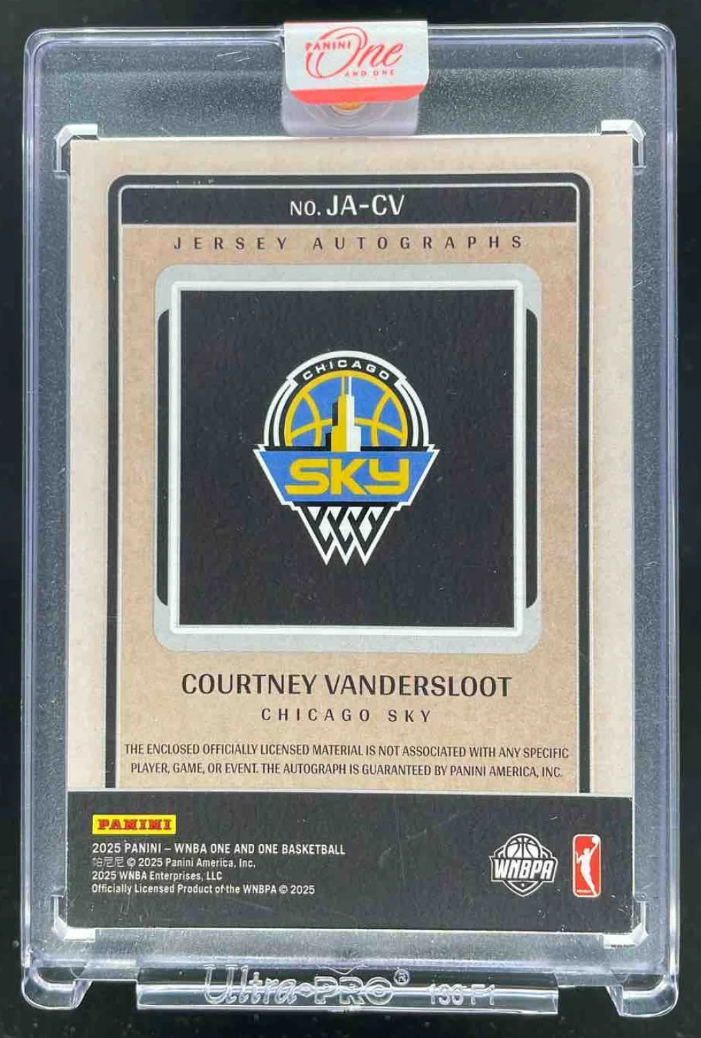 2025 Panini One and One WNBA Jersey Autographs #23 Courtney Vandersloot Auto /99 - Image 2