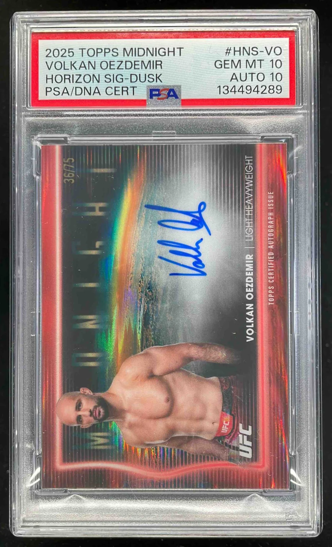 2025 Topps UFC Midnight Horizon Dusk #HNS-VO Volkan Oezdemir Auto /75 PSA 10