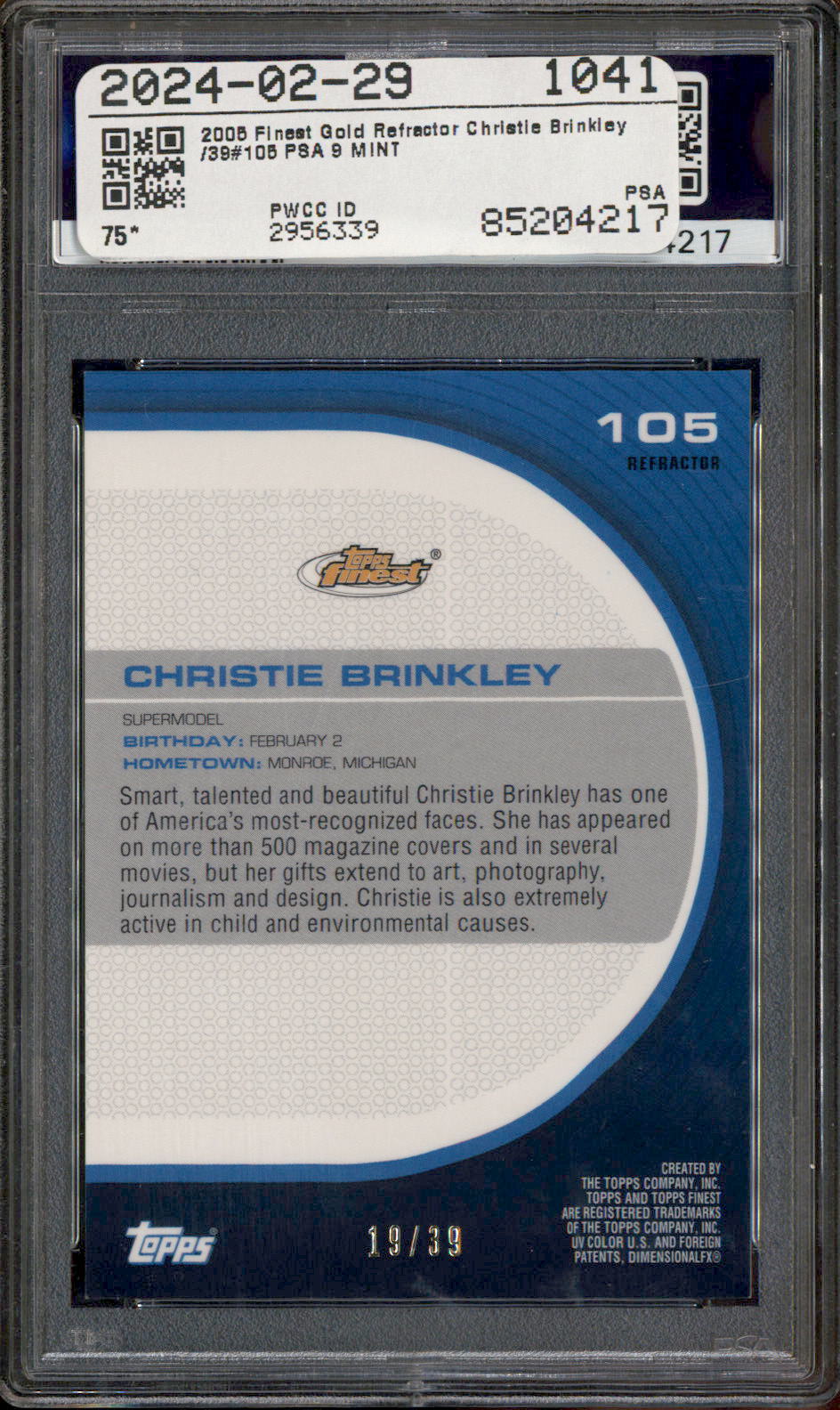 2005 Finest Gold Refractor #105 Christie Brinkley RC /39 PSA 9 - Image 2