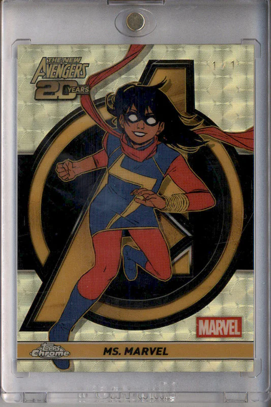 2025 Topps Chrome Marvel The New Avengers 20th SuperFractor #AV-8 Ms. Marvel 1/1