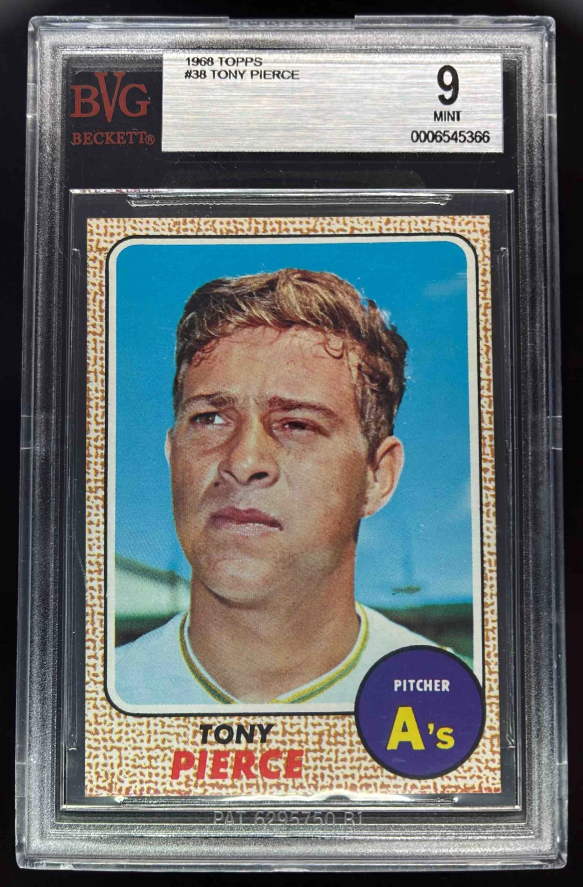 1968 Topps #38 Tony Pierce BGS 9